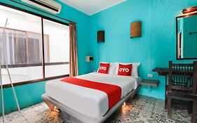 Oyo 1103 Pirates House Hotel